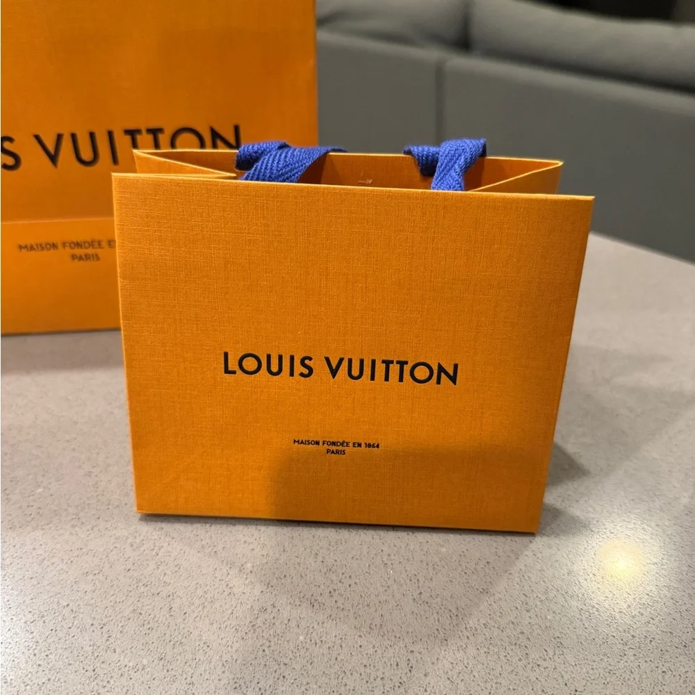 Louis Vuitton shopping Bags